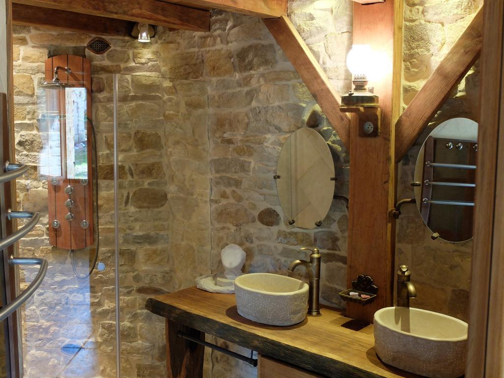 Villa Le Grangeon 01 Ambérieu-en-Bugey Habitación foto